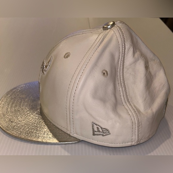 Chicago Bulls New Era 59Fifty 100% Leather Cap size 7-7/8 NWT - Picture 3 of 10